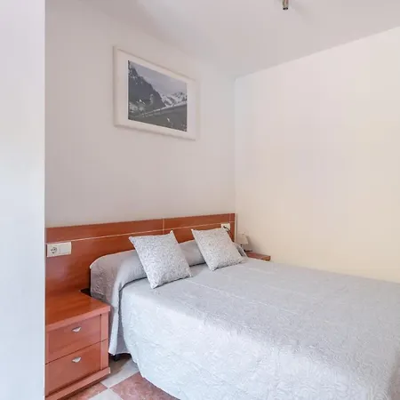 Renthas Pedregalejo Apartamento *